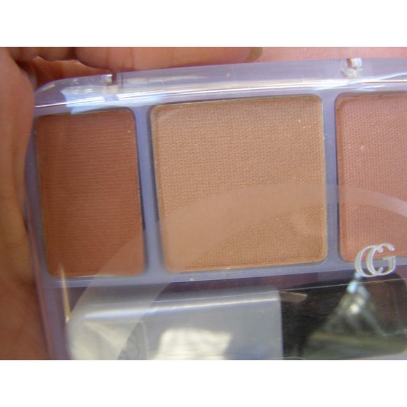 NEW CoverGirl TRU Cheeks Blush - Picture 4 of 4